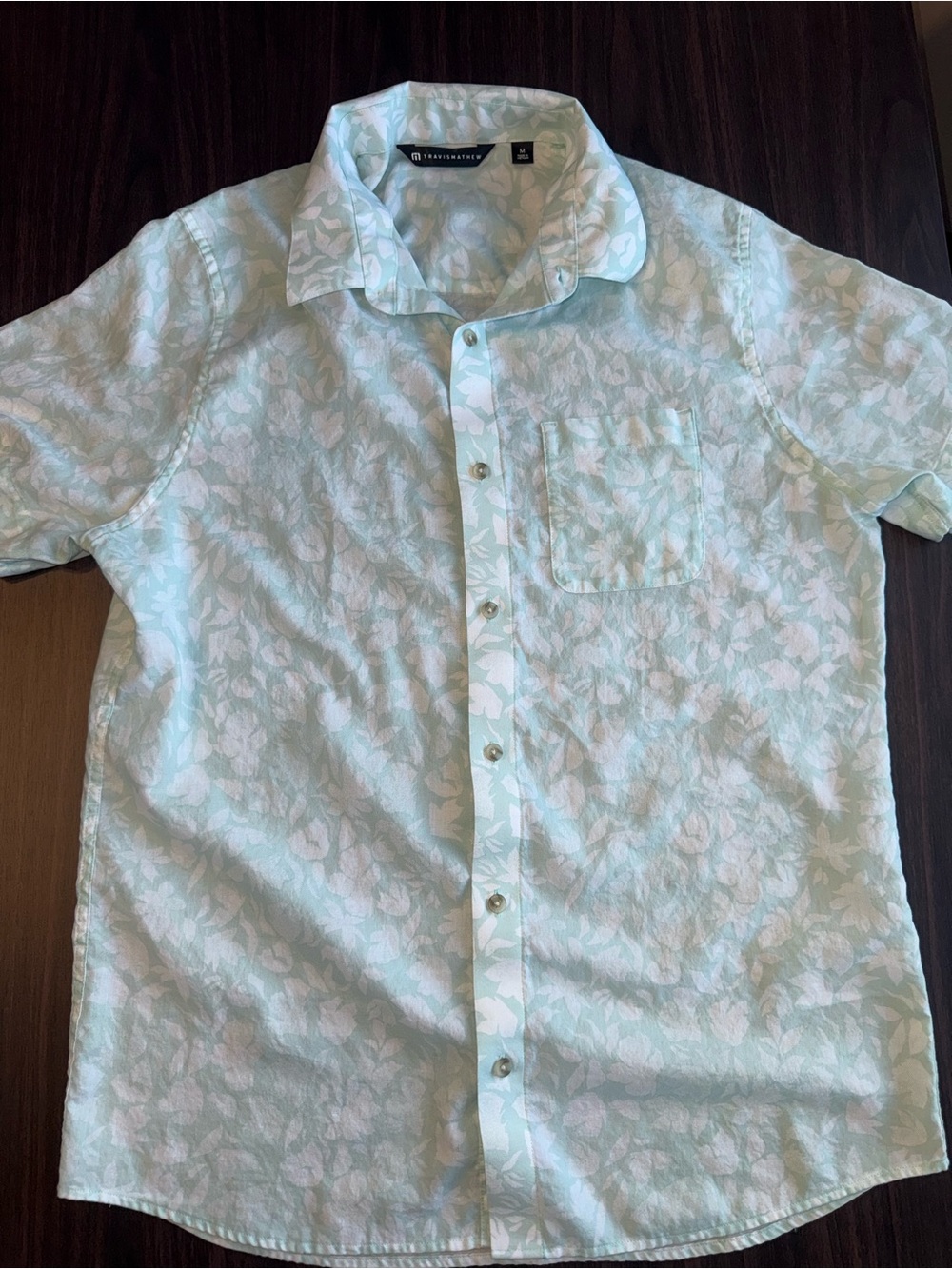 TravisMathew Men's Floral Woven Button-Up Shirt Short Sleeve Blue White Size M